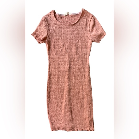 See You Monday Dresses & Skirts - See You Monday Women’s Crinkle Stretchy Soft Pink pullover Dress Size:M
